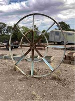 LARGE STEEL WHEEL-GREAT TO GROW CREEPERS &