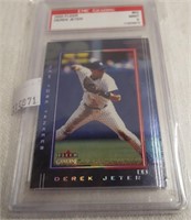 2002 Fleer Derek Jeter Baseball Card