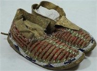 ARAPAHO BEADED MOCCASINS WITH DESIGN IN BLUE AND