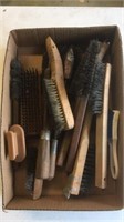 Box of wire brushes