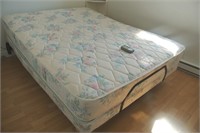 Ultra Matic Queen Bed