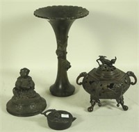 LOT OF FOUR ANTIQUE BRONZE CHINESE PIECES