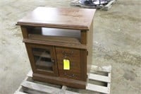Wooden Entertainment Stand, Approx 28"x20"x30"
