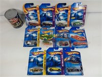 11 voitures Hot Wheels scellées