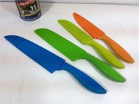 4 couteaux Tomodachi