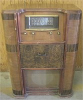 Crosley Radio / Phonograph Cabinet