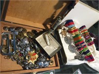 GROUP LOT WW2 MEDALS & BUTTONS &