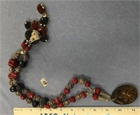 Approx. 40" coral bead necklace with pendant and r