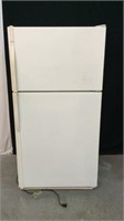 Kenmore White Refrigerator - BR