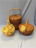 A collection of three baskets        (k 15)