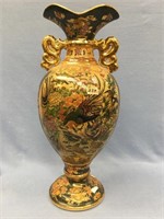 18" oriental vase      (k 15)