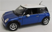 Motor Max 2001 Mini Cooper metal 1:18 scale die