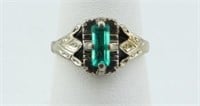 1940s 18K Gold Ring. Emerald (.4Carat) Size 5.5