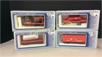 Lot of 4 IHC model train old time freight cars in