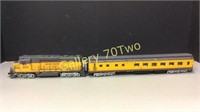 Spectrum by Bachmann model train locomotive and