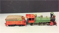 Vintage Tyco model train locomotive and hay car-HO