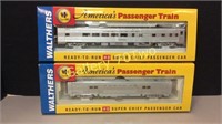 Lot of two Walther ready to run model train cars