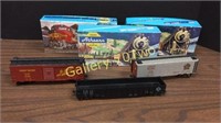 Athearn brand two box cars one gondola all with