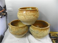 3 heavy  round flower pots