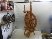 Reproduction spinning wheel