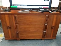 AMERICAN BY MARTINSVILLE CREDENZA / BUFFET