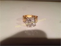 LADIES' 10K GOLD RING WITH .15 TCW OF