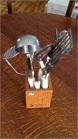 Cutco utensil set