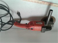 Milwaukee 7 inch sander. Tested and works