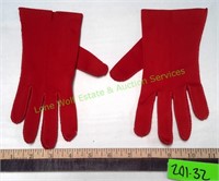 Vintage Pair of Woman's Cloth Gloves