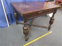 1920's refectory style oak table (3ft x 3ft)