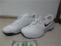 Men's Nike Air Edge Size 9 Shoes