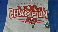 XL NFL Super Bowl XXXVII Champions Sweater :