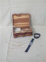 Box miscellaneous jewelry, vintage watches, pins