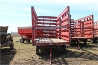 BALE THROWER WAGON