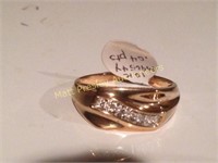 MEN'S 10K GOLD RING WITH .04 CARATS OF
