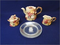 Fitz & Floyd Teapot Set & 4 Plates