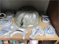 Vtg. Tin Mold & 8 Vtg. Cookie Cutters