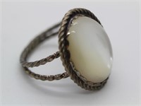 Ladies Polished White Stone Silver Ring