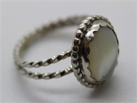 Ladies Polished White Stone Silver Ring