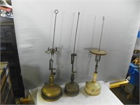 3 gas lamps