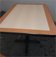 Single 4 x 8 table with metal base