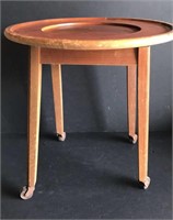 UnIque vintage table. Vintage round table,