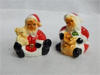 Sitting Santa Claus with Gifts S&P