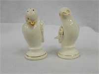 Pair of Whitel Turtle Doves with Gold Accents S&P