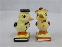 Vintage School Ducks on Books S&P with chip