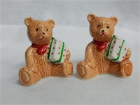 Christmas Bears Bearing Gifts S&P