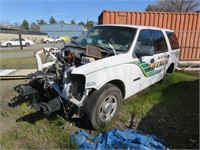 Wrecked 2008 Ford Expedition