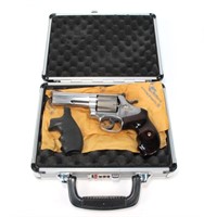 Smith & Wesson Model 646 .40 S&W double action