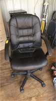 Black swivel office chair