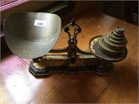 VICTORIAN LOLLY SCALES & WEIGHTS